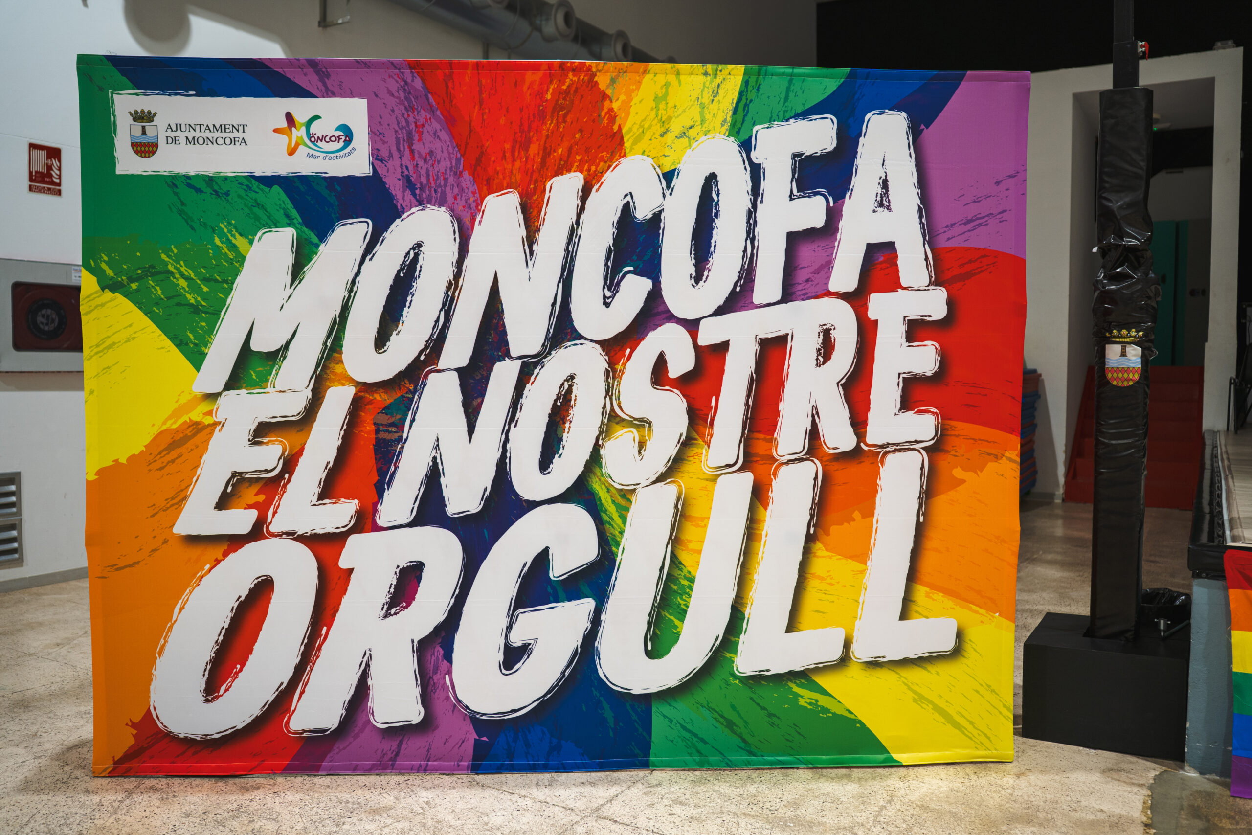 MONCOFA ORGULL pancarta